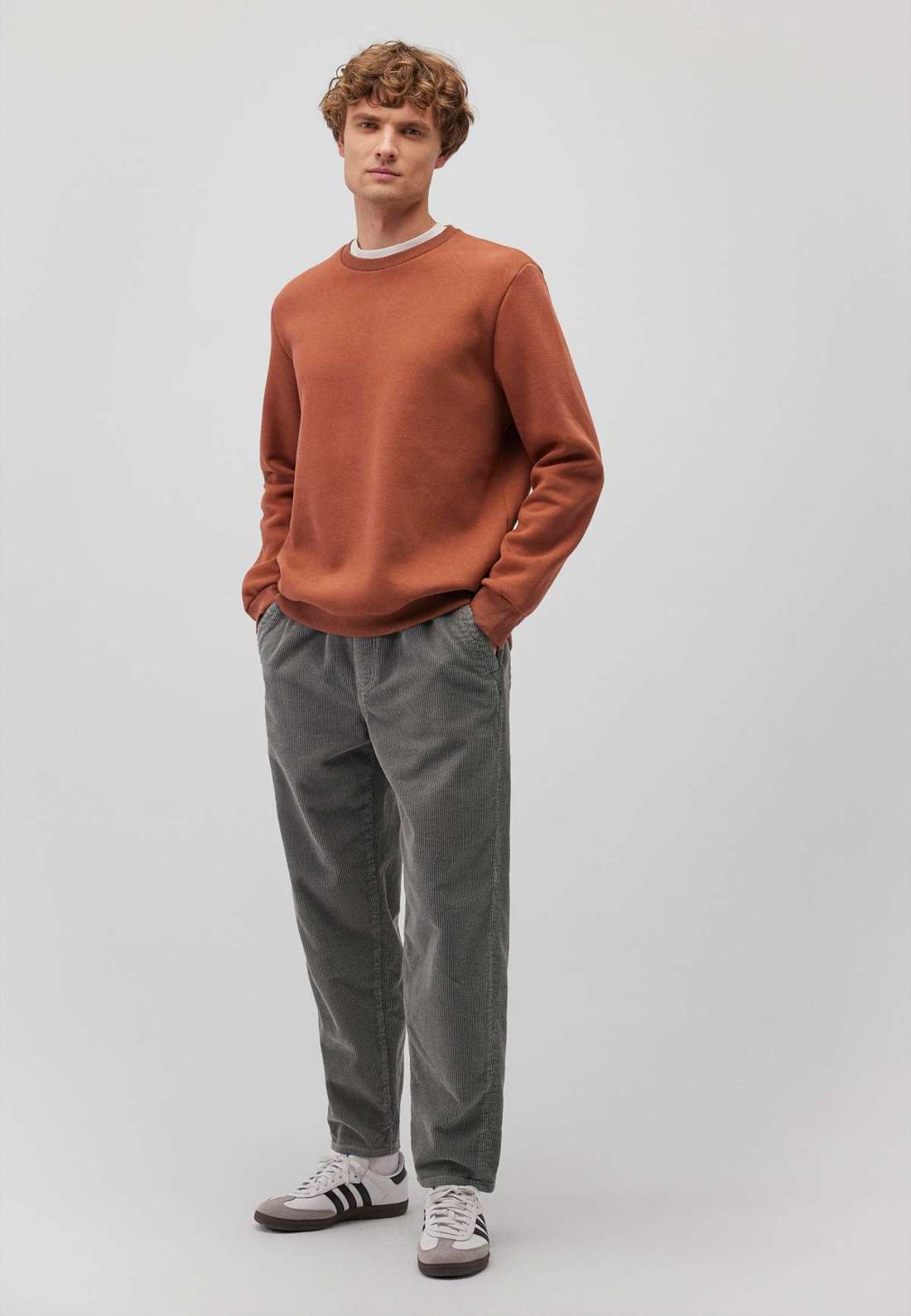 Свитер с круглым вырезом CREW NECK SWEATSHIRT