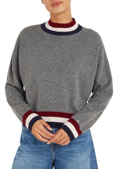 Вязаный свитер с полоской Global Stripe на манжетах.