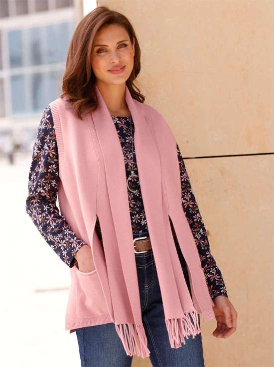 Вязаный жилет