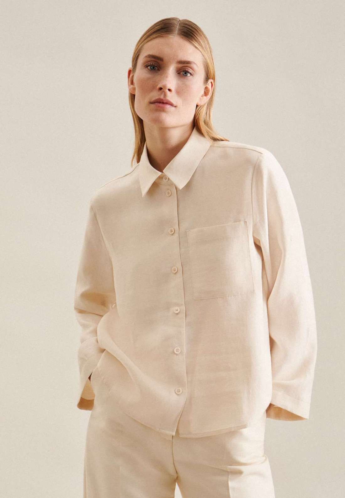 Рубашка-блузка Schwarze Rose