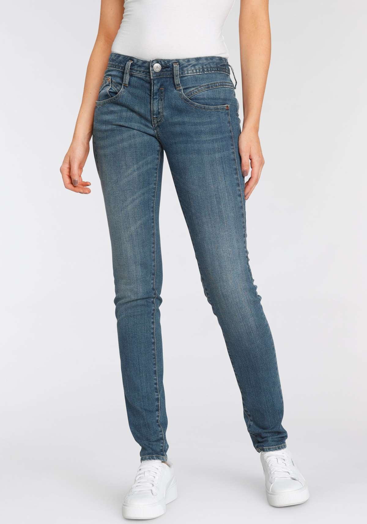 Джинсы узкого кроя со вставкой на танкетке сбоку. GINA RECYCLED DENIM