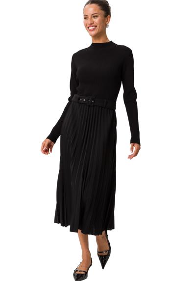 Трикотажное платье zero Strickkleid mit Gurtel