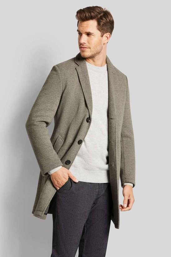 Шерстяное пальто с тонкой структурой.