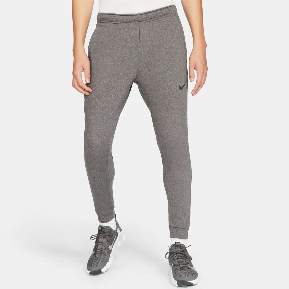 Тренировочные брюки DRI-FIT MEN`S TAPERED TRAINING PANTS