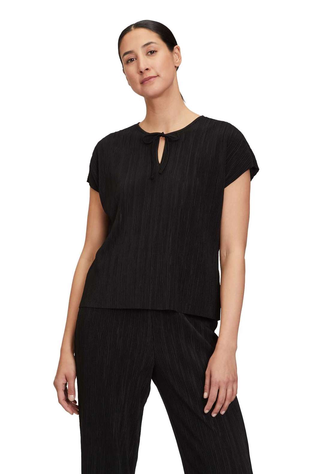 Рубашка с коротким рукавом Casual-Shirt mit V-Ausschnitt