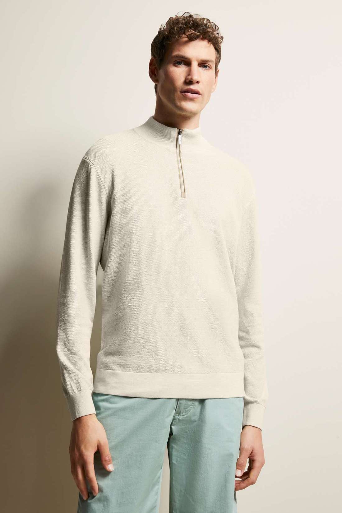 Тройер с тонкой двухцветной структурой.