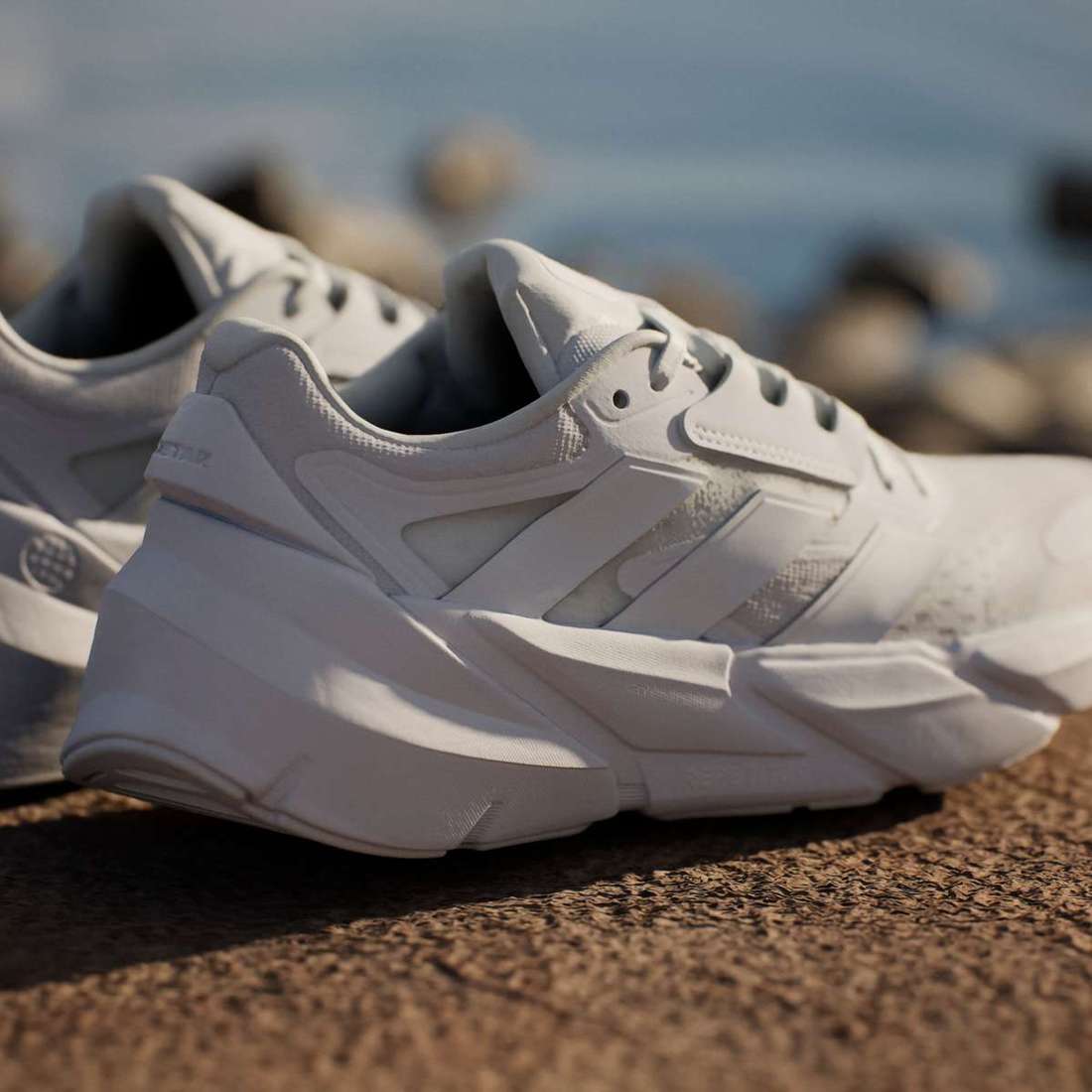 Кроссовки ADISTAR 2.0