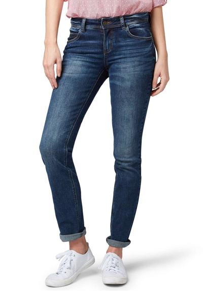 Прямые джинсы прямой формы с пятью карманами.