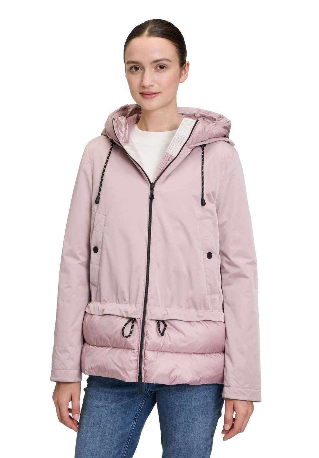 Зимняя куртка с капюшоном Winterjacke mit Kapuze