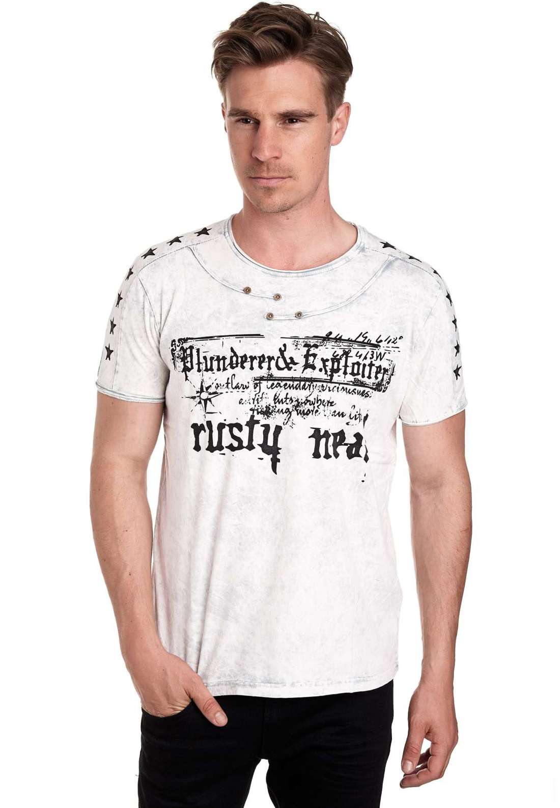 Футболка в пестром виде