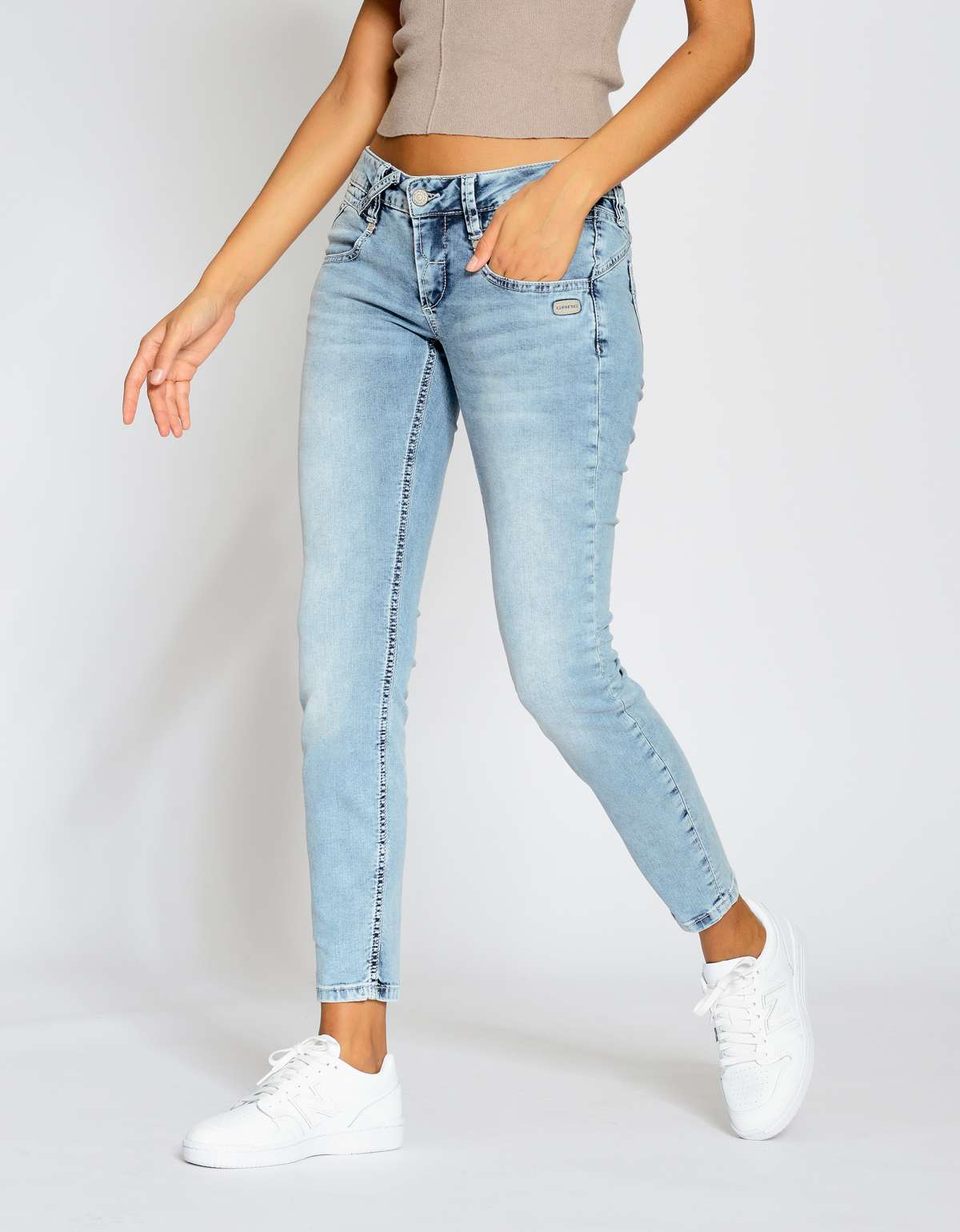 Джинсы скинни 94NENA CROPPED