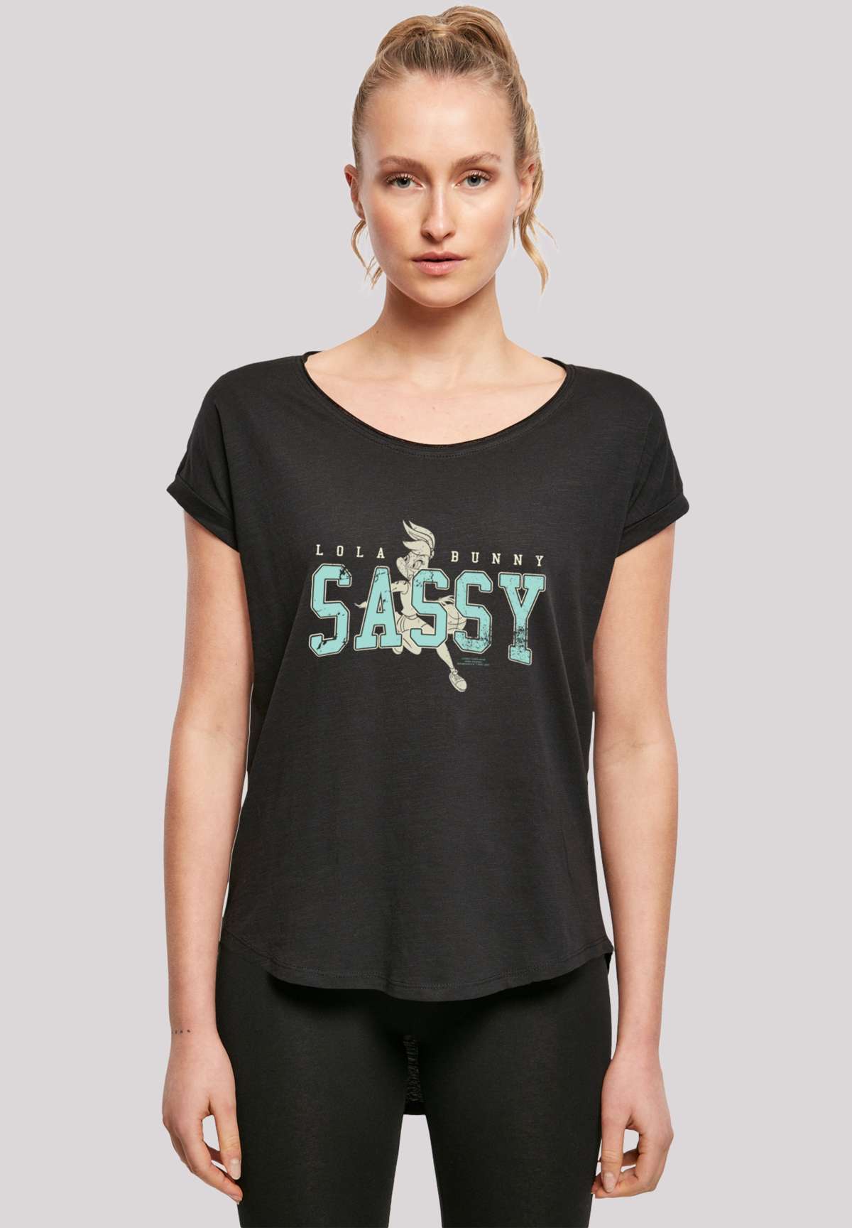 футболка Looney Tunes Lola Bunny Sassy