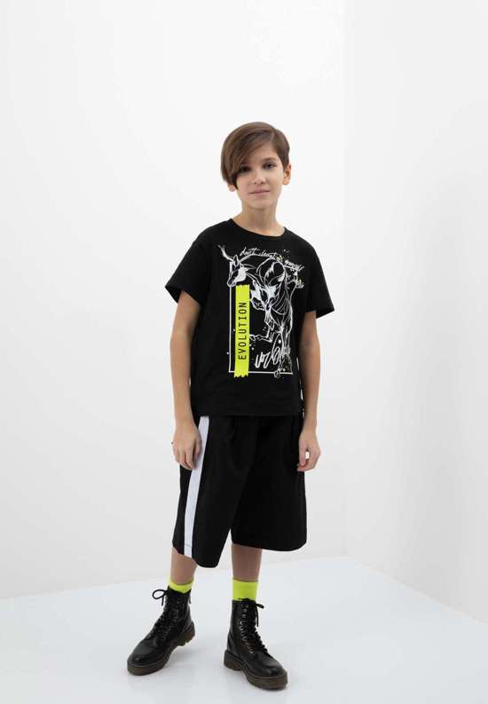 Шорты с полосками по бокам