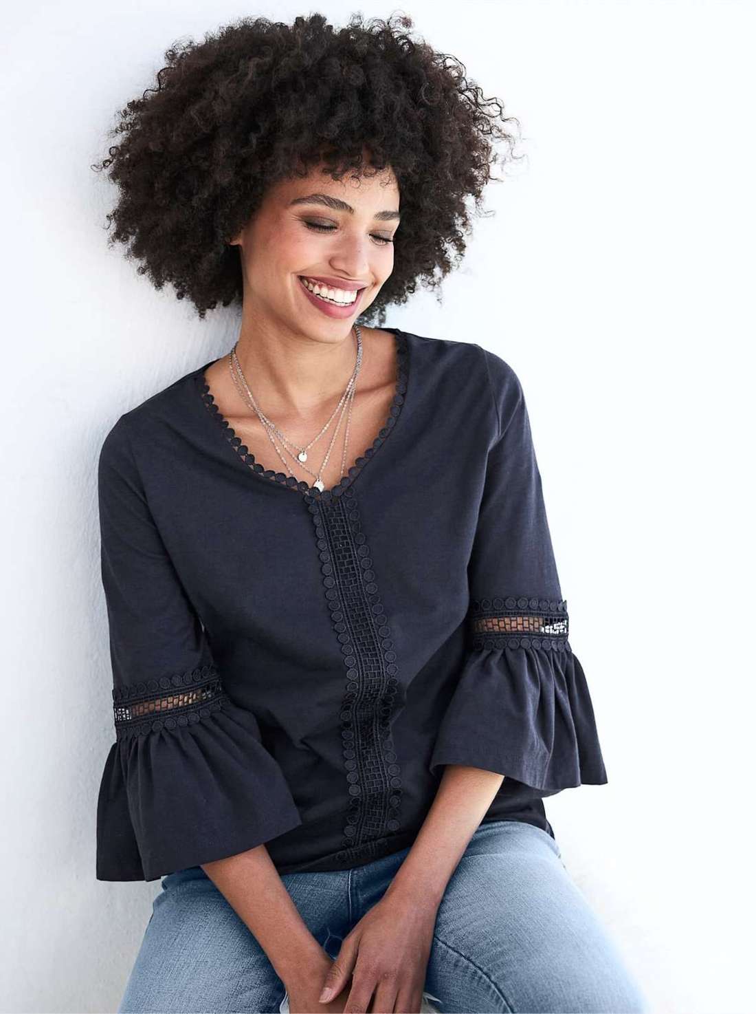 V-образная рубашка Shirt