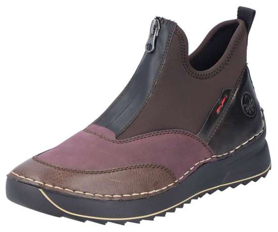 кроссовки на шнуровке