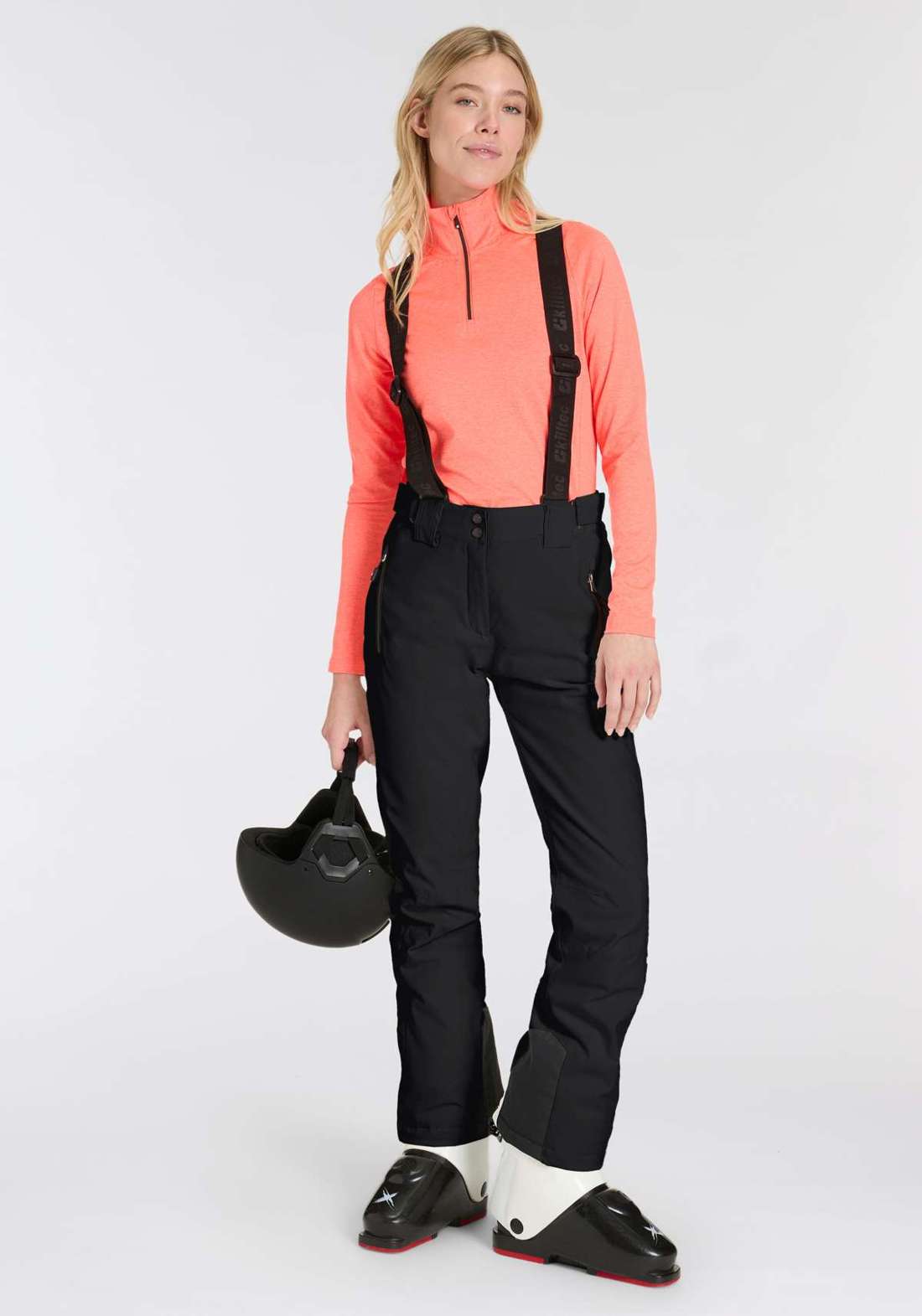 Уличные брюки LARAKA