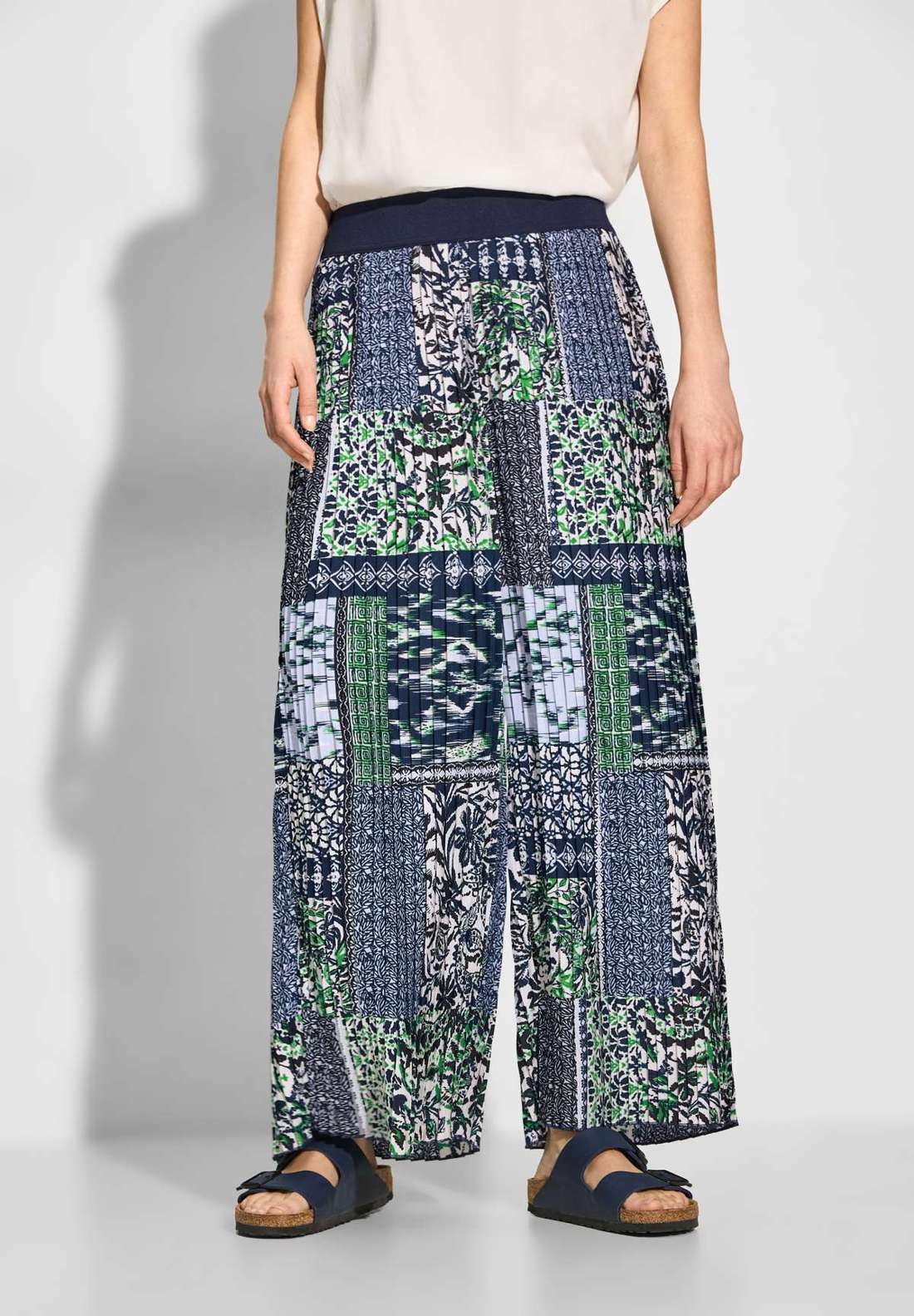 Тканевые брюки