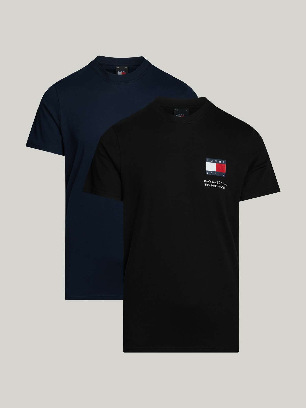 Футболка с большим логотипом на груди. TJM SLIM 2PACK S/S FLAG DNA TEE
