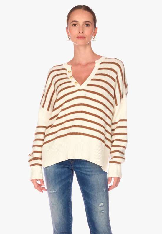 Вязаный свитер в полосатый дизайн. LOBELIE