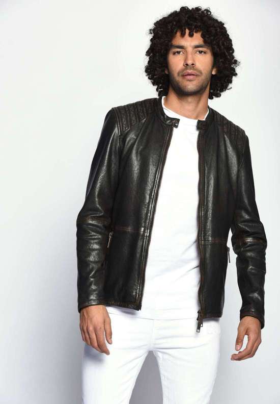 Кожаная куртка 42020503