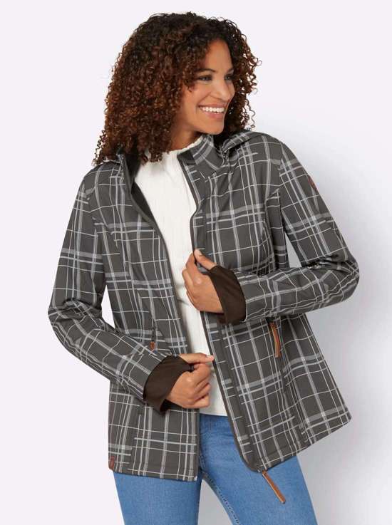 Куртка из софтшелла с капюшоном