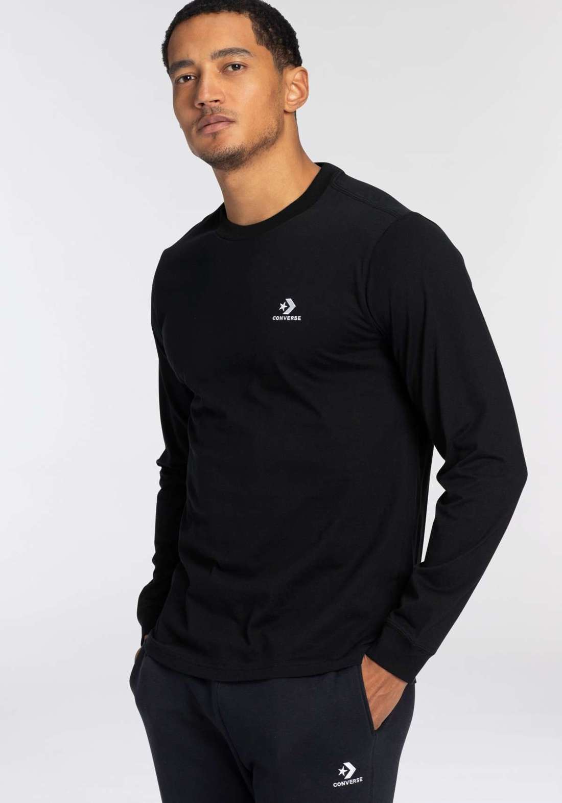 Рубашка с длинным рукавом GO-TO EMBROIDERED STAR CHEVRON LONG SLEEVE TEE