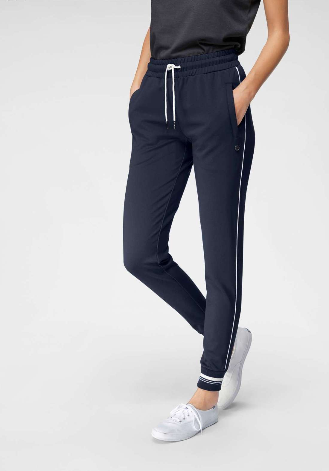 Спортивные брюки с окантовкой по бокам Comfort Fit