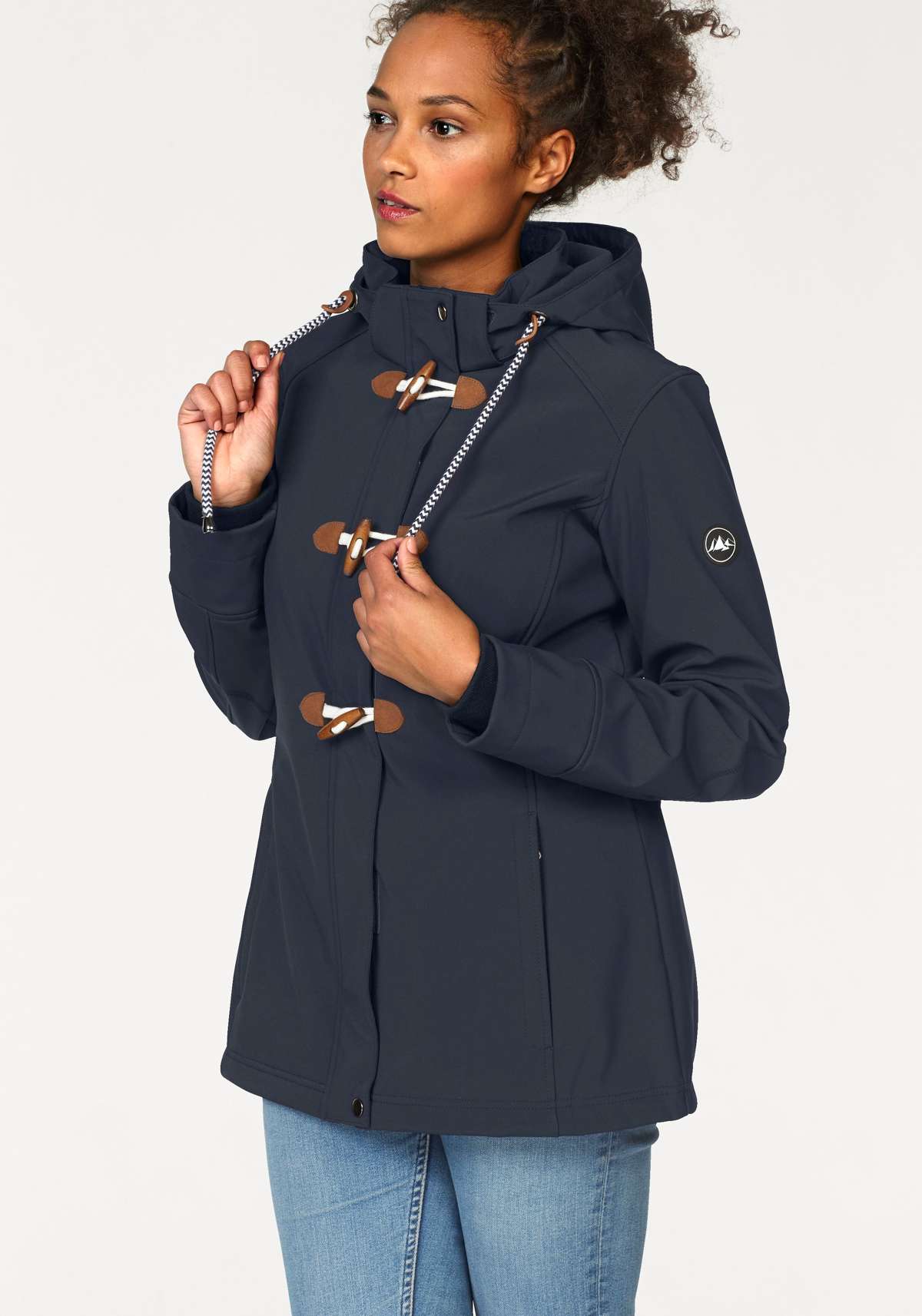 Куртка Softshell с капюшоном для переходного периода.