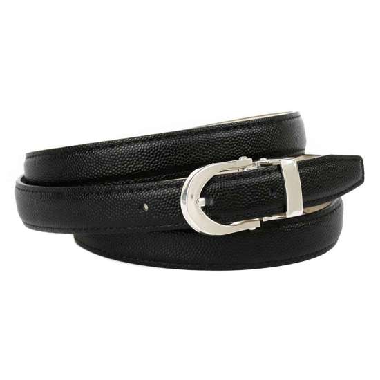 Кожаный ремень узкой формы.