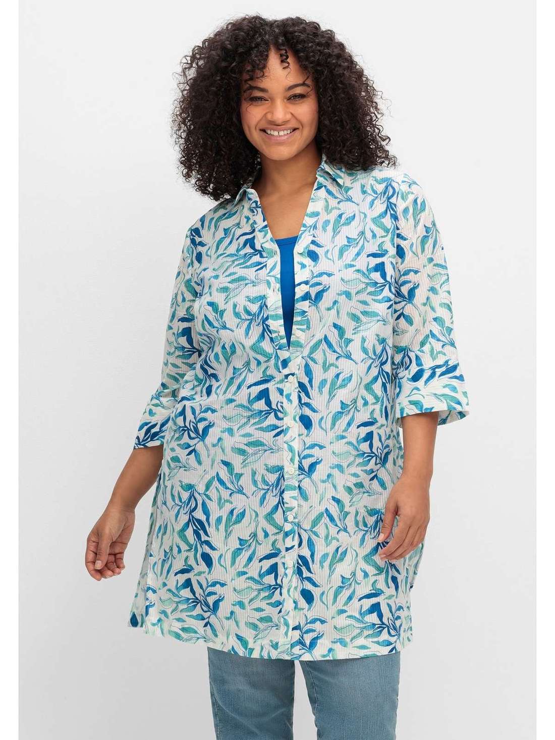 Блузка-рубашка с принтом в виде листьев Große Größen