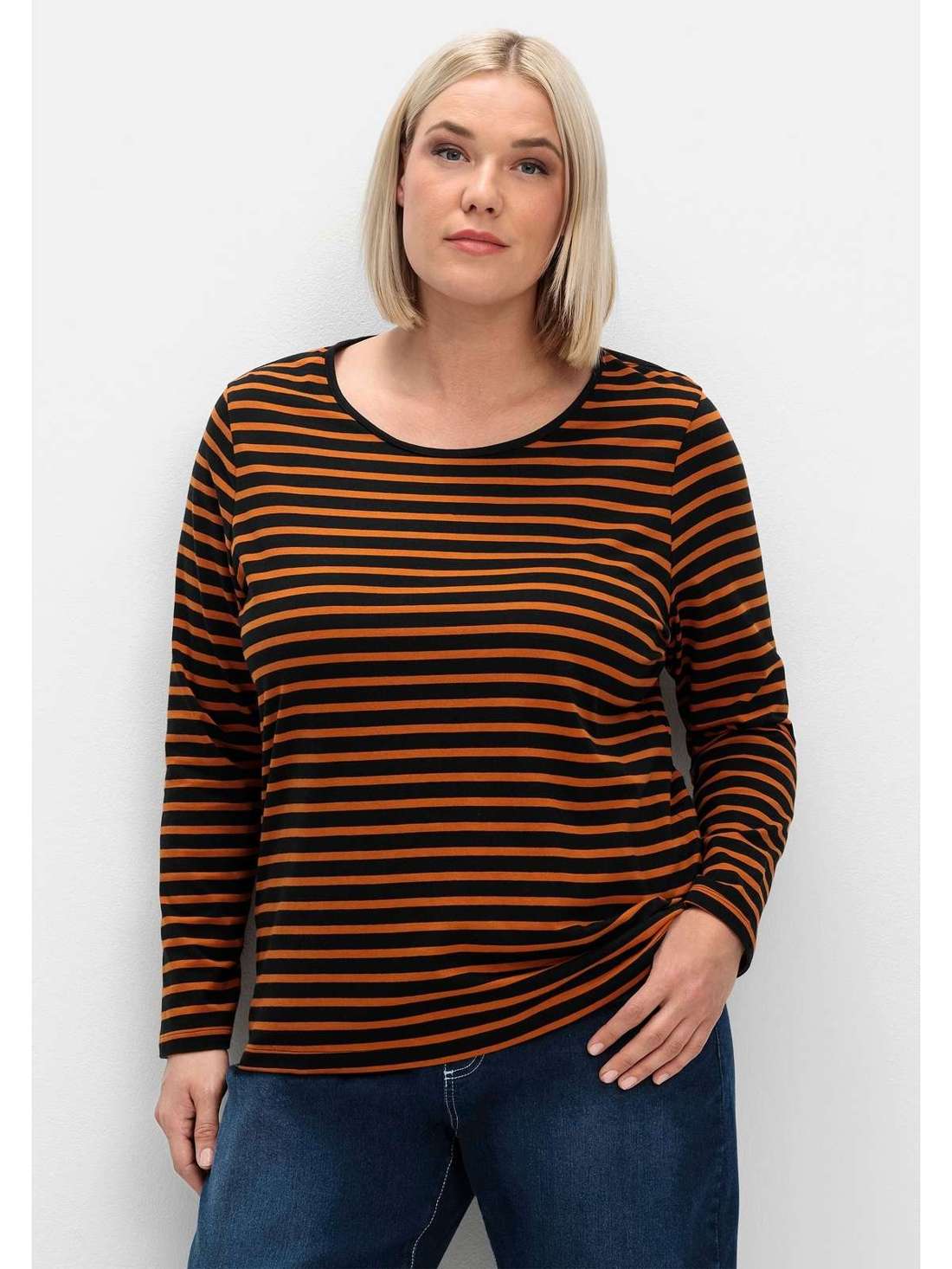 Рубашка с длинными рукавами и полосками, окрашенными в пряжу. Große Größen