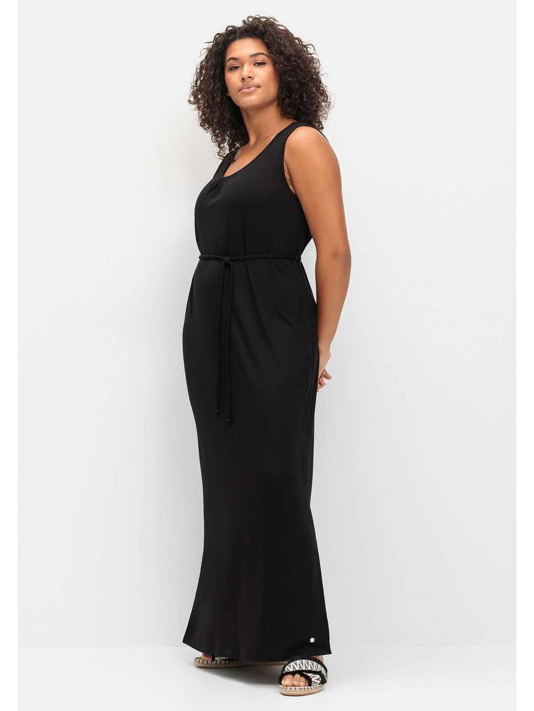 Платье макси с кружевом на вырезе сзади Große Größen