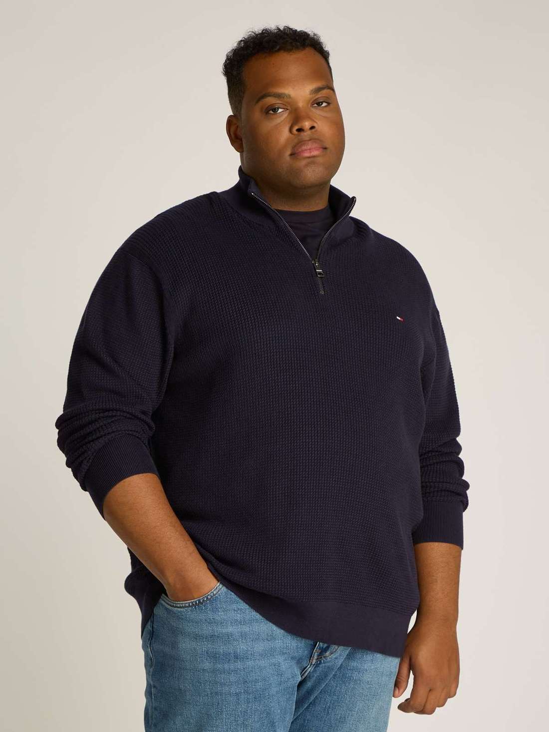 Свитер больших размеров с воротником стойкой и вышивкой логотипа... BT-STRUCTURE ZIP MOCK-B