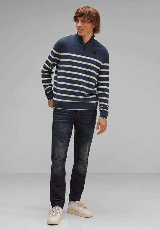 Тройер Troyer mit Streifenmuster