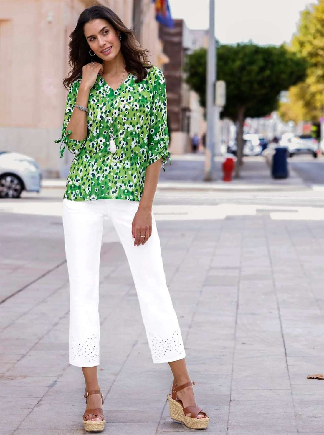 Блузка без шнуровки