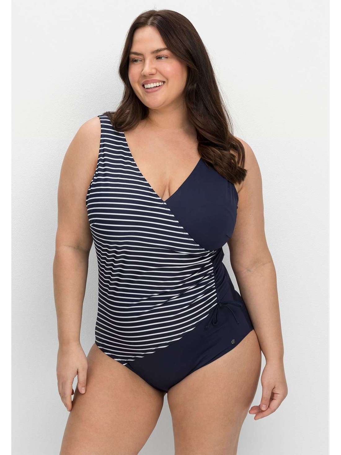 Купальник с запахом и полосками Große Größen