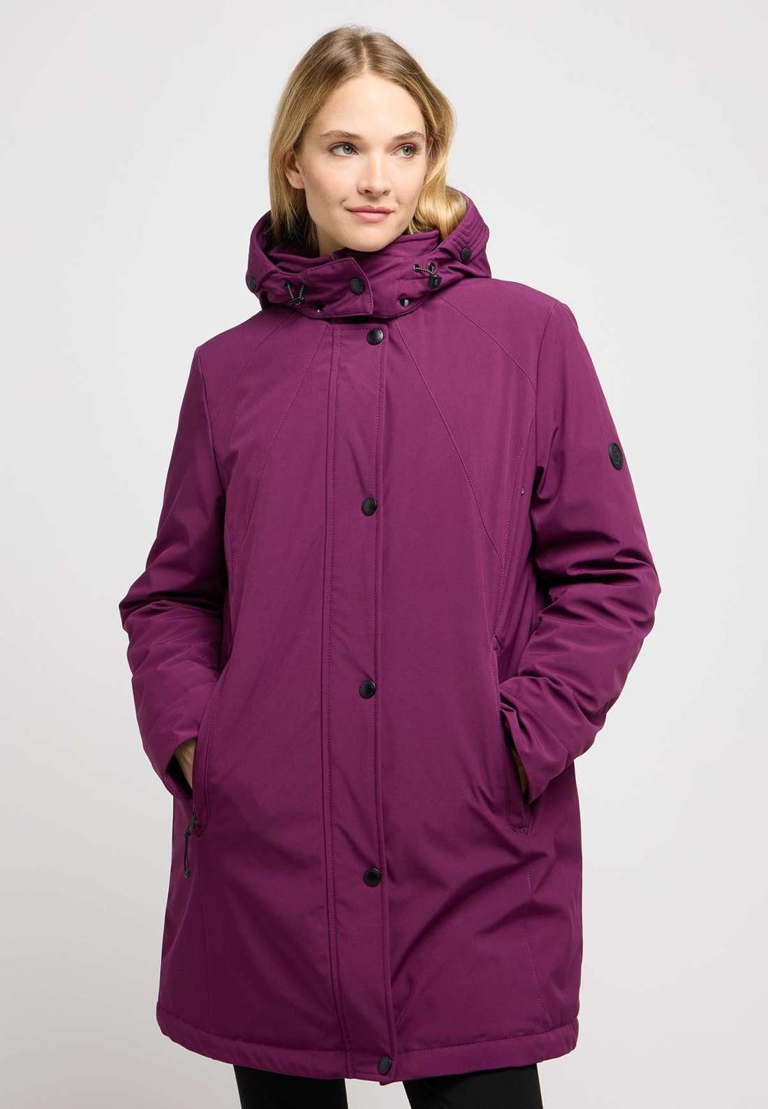 Функциональная куртка с капюшоном с капюшоном
