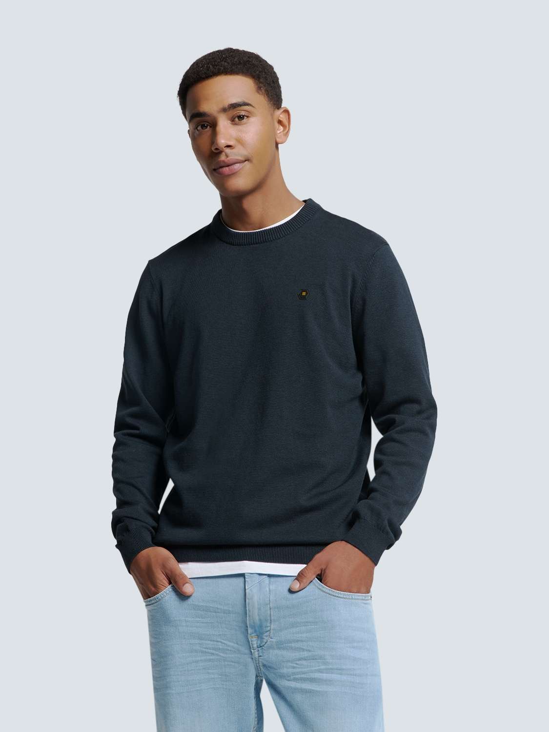 Свитер с круглым вырезом No Excess Zweifarbiger Pullover von Timeless Basics