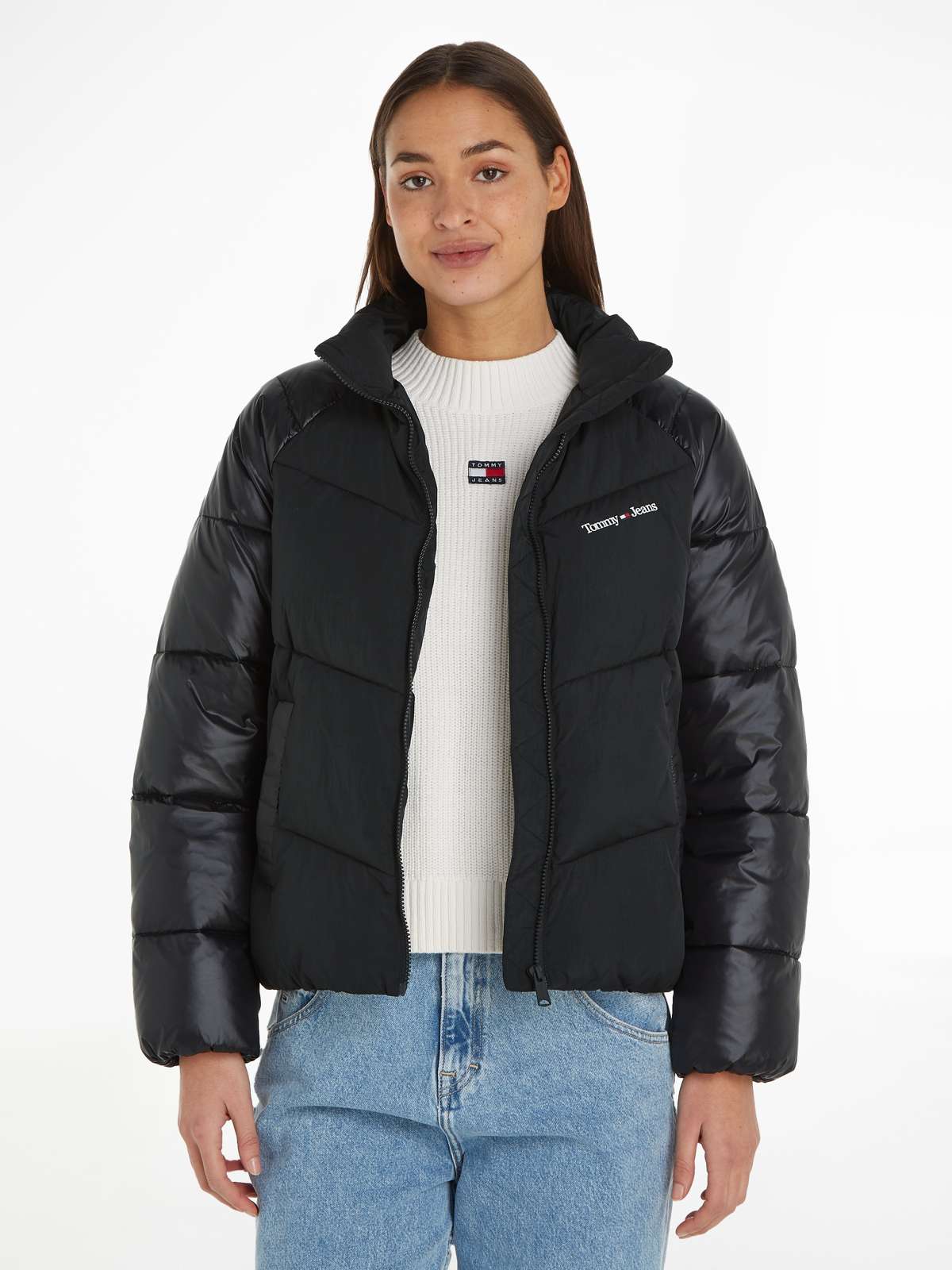 Стеганая куртка с фирменным лейблом Tommy Jeans TJW TONAL BLOCKING PUFFER