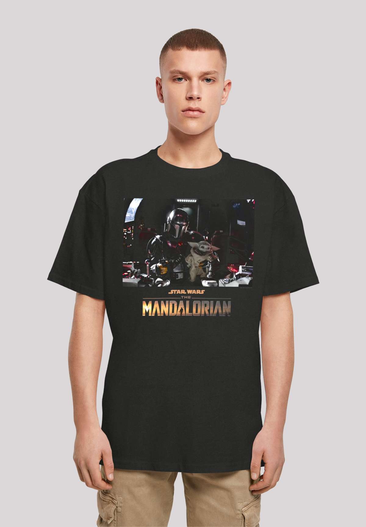 футболка Star Wars The Mandalorian Child On Board