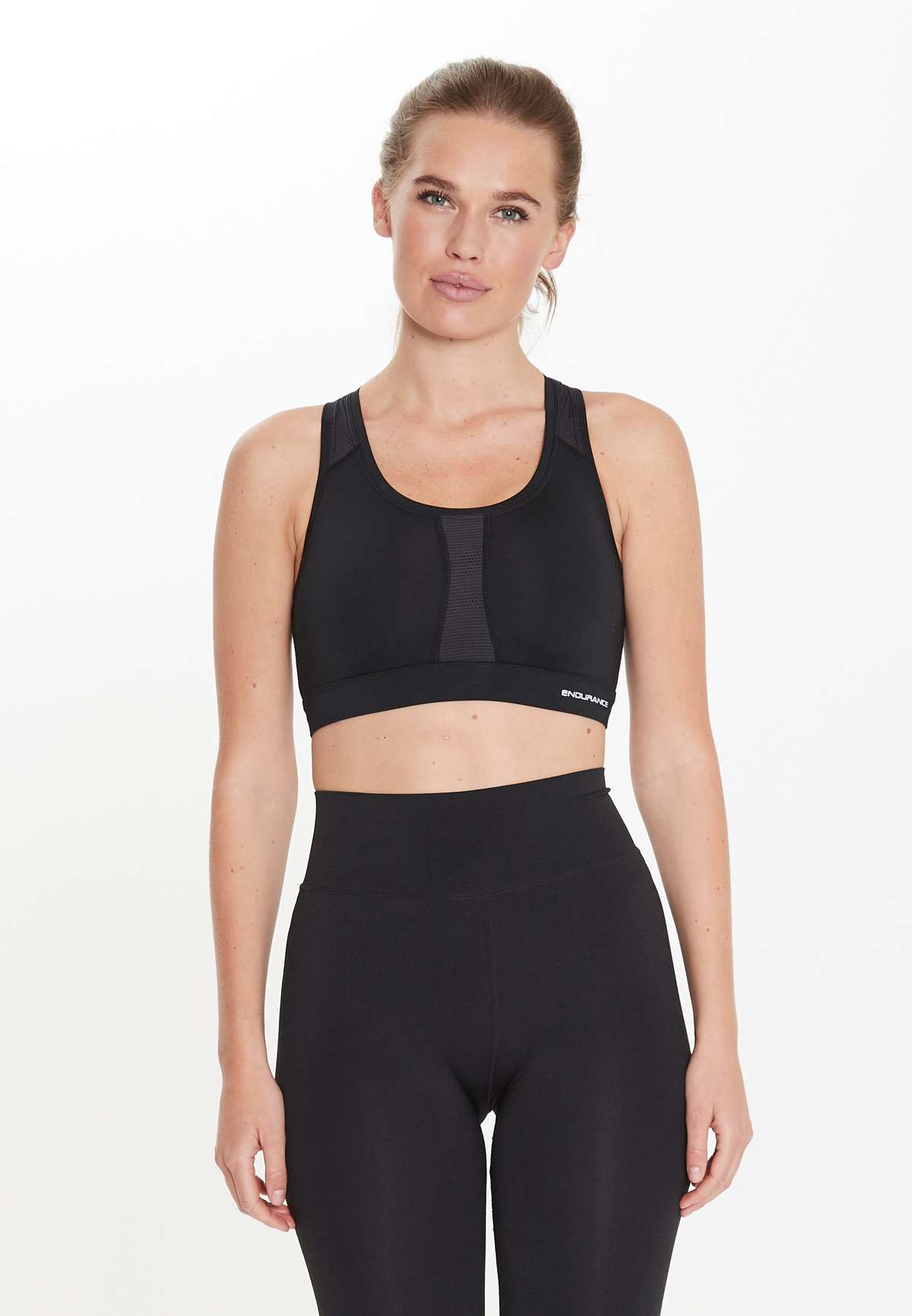 Спортивный бюстгальтер со вставками из дышащей сетки. Malling W Sports Bra