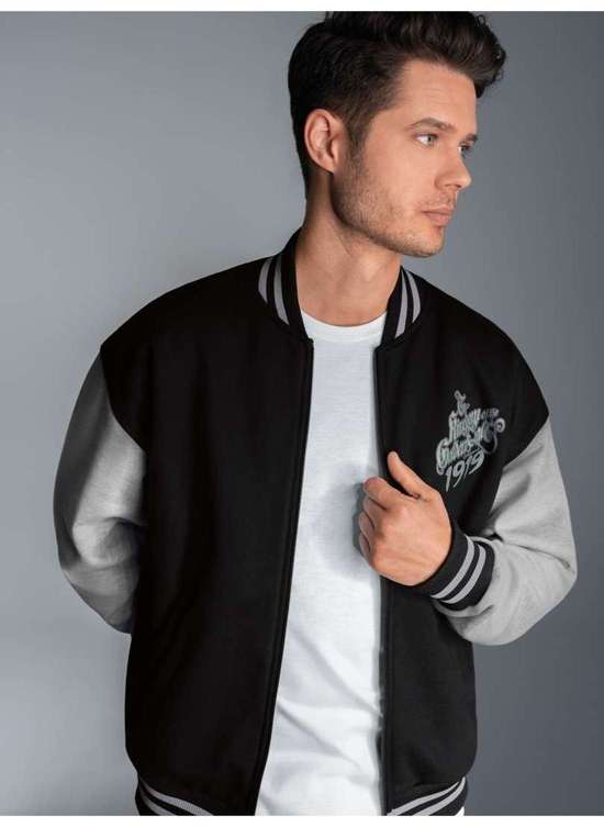 Толстовка TRIGEMA Collegejacke mit großem Adler-Rückenprint