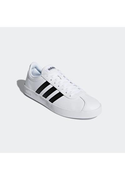 Кроссовки, дизайн по стопам Adidas Samba.