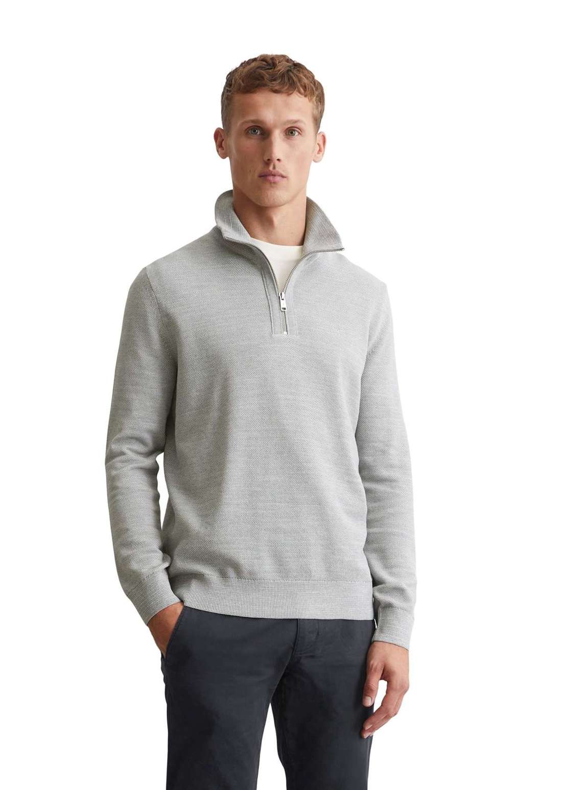 Тройер mit feiner Struktur