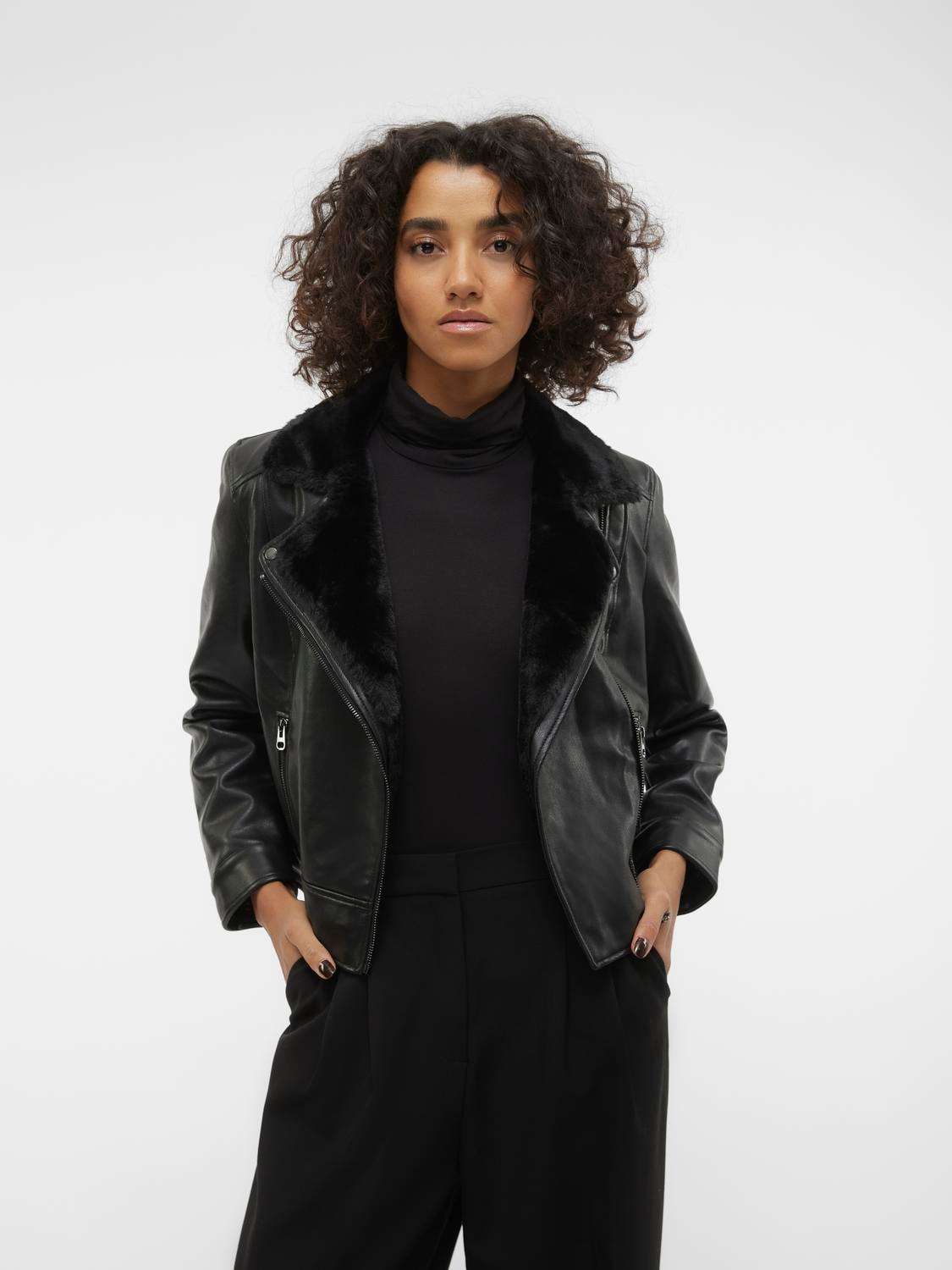 Куртка из искусственной кожи VMHAILEY SHORT COATED JACKET