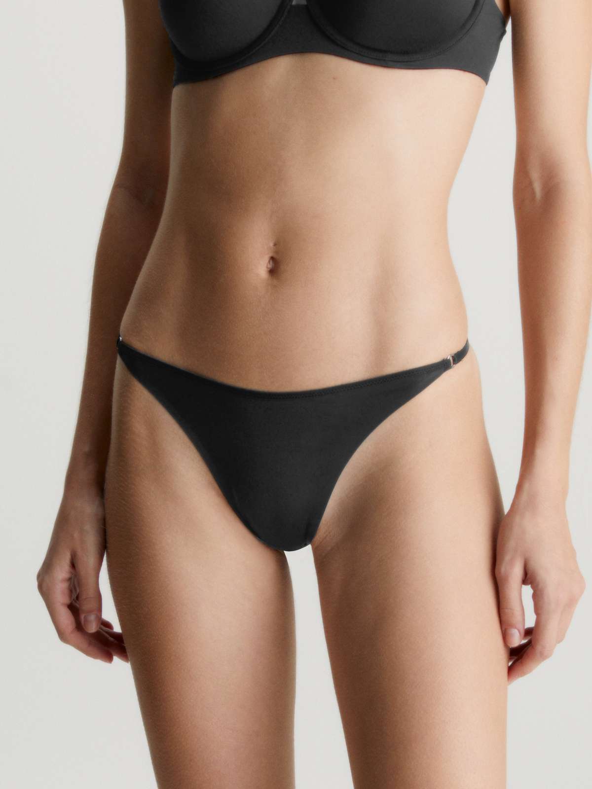 нить THONG