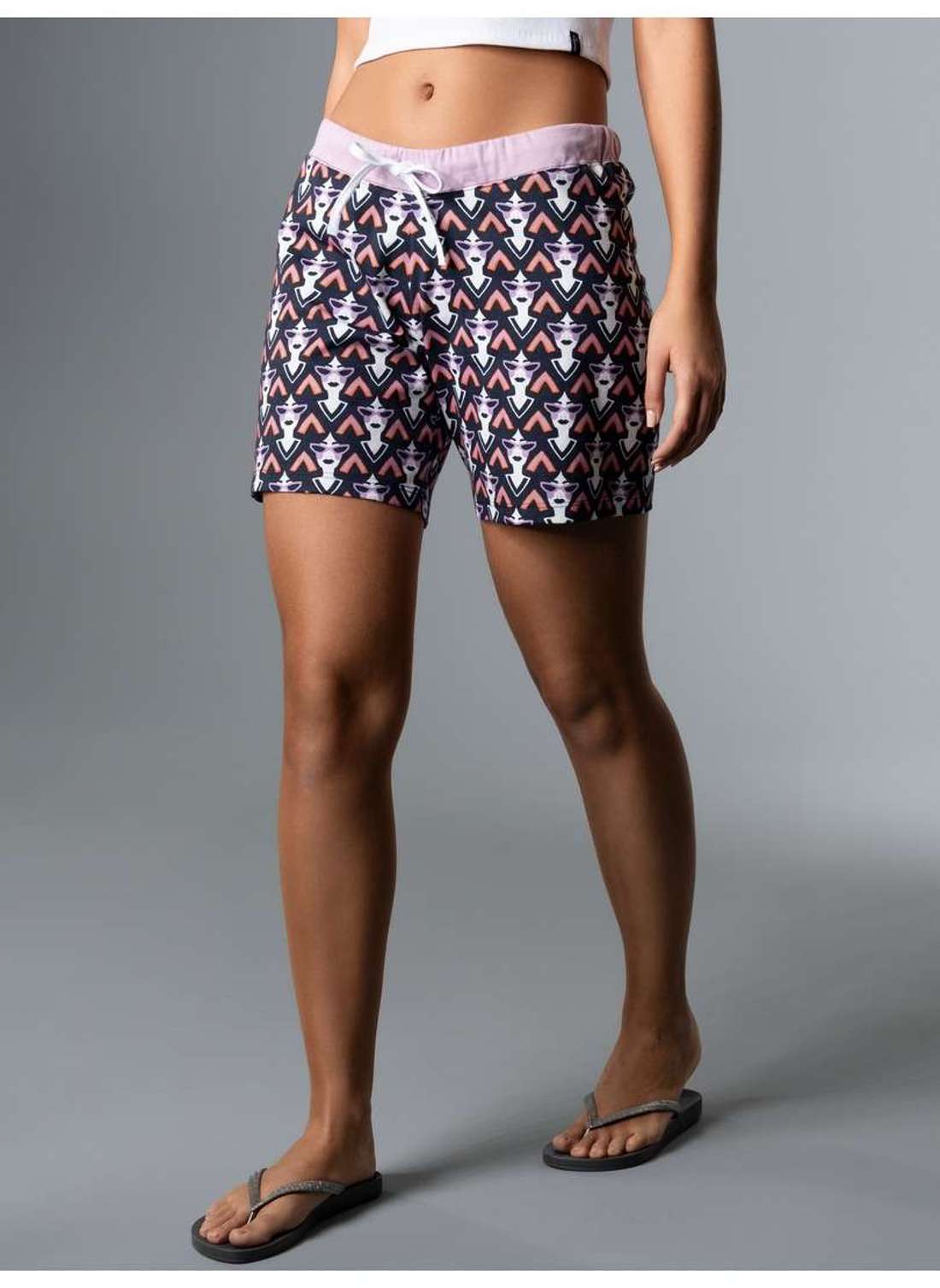 Бермуды TRIGEMA Shorts mit raffiniertem Design