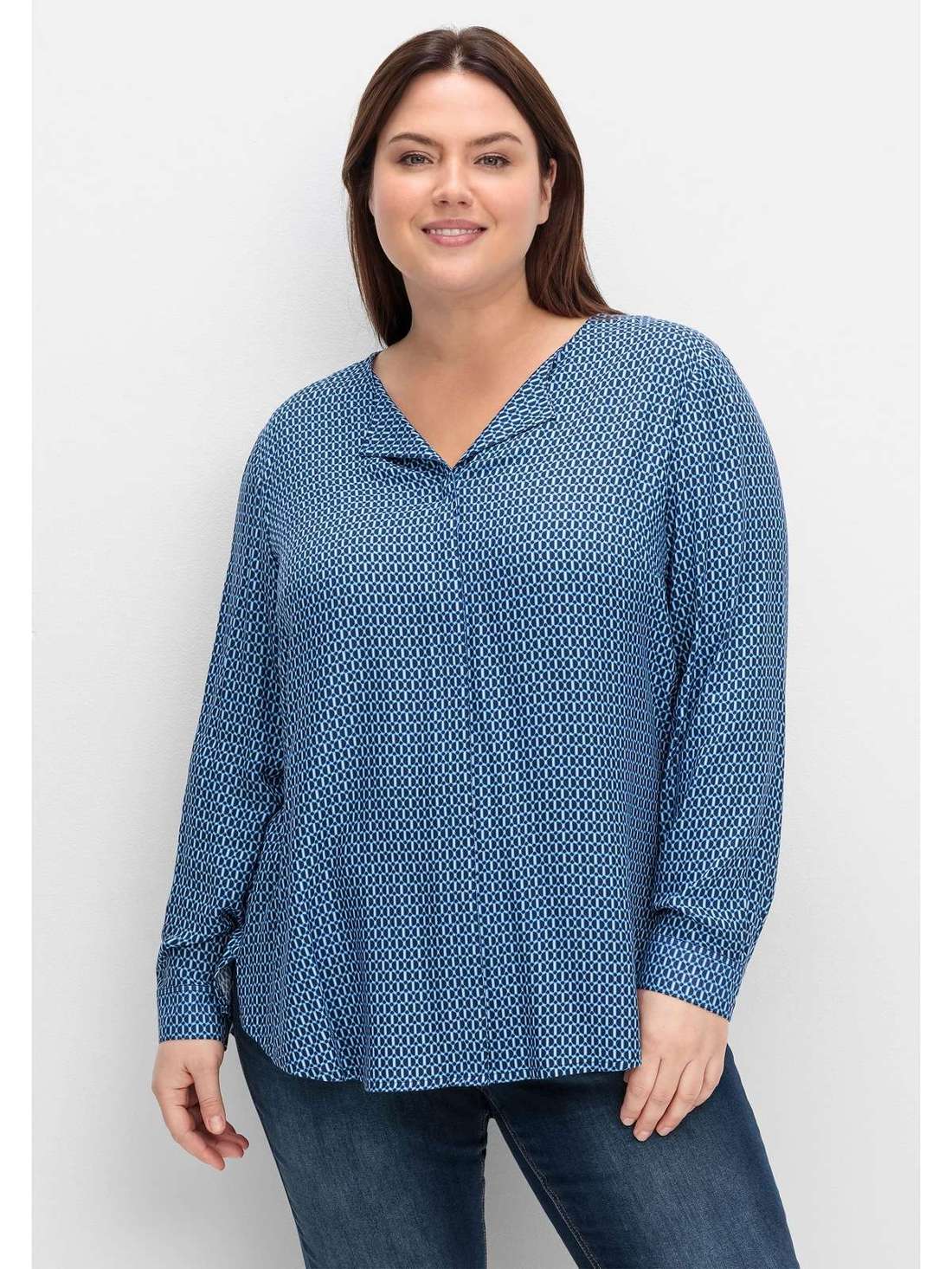 Блузка-рубашка с минимальным принтом и планкой на потайных пуговицах Große Größen