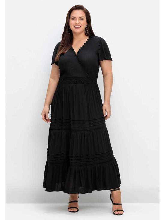Платье-макси с запахом и многоярусными воланами Große Größen