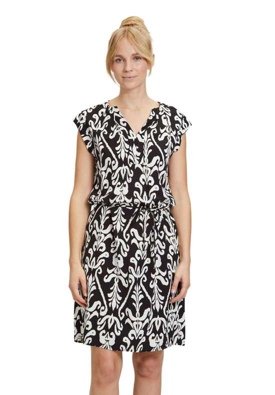 Платье-туника Tunikakleid mit Muster